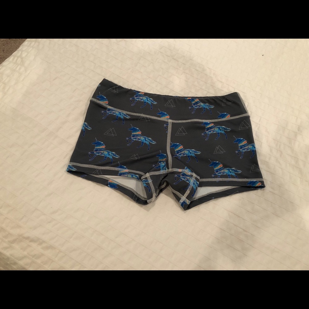 Fleo unicorn shorts